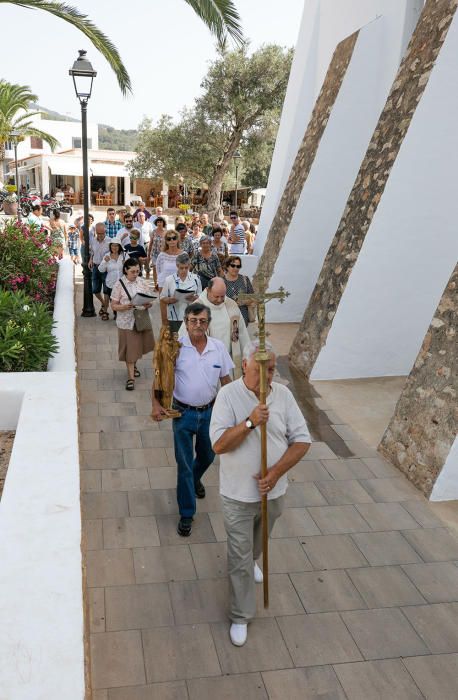 Procesión de la Virgen del Carmen en es Cubells