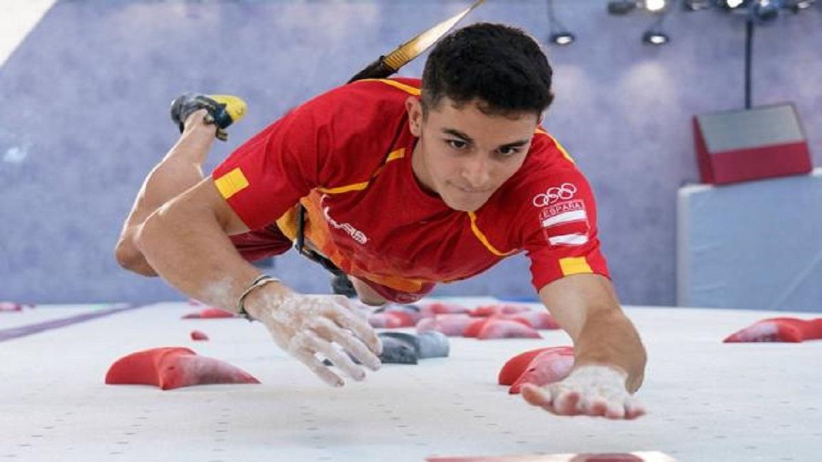 Alberto Ginés, oro español en escalada