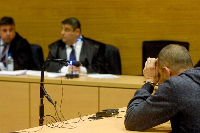 JUICIO POR ASESINATO DE SUS DOS HERMANOS