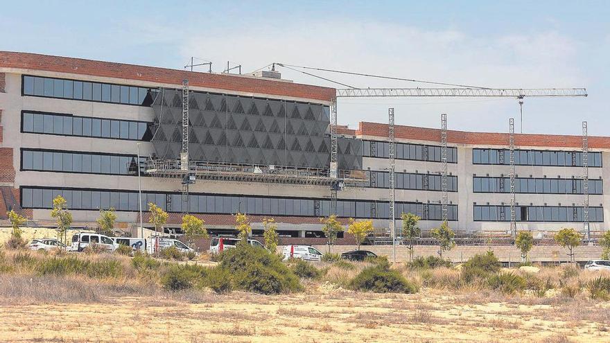 El Ayuntamiento amenaza con paralizar un hospital privado en Alicante por construirse el doble de lo permitido