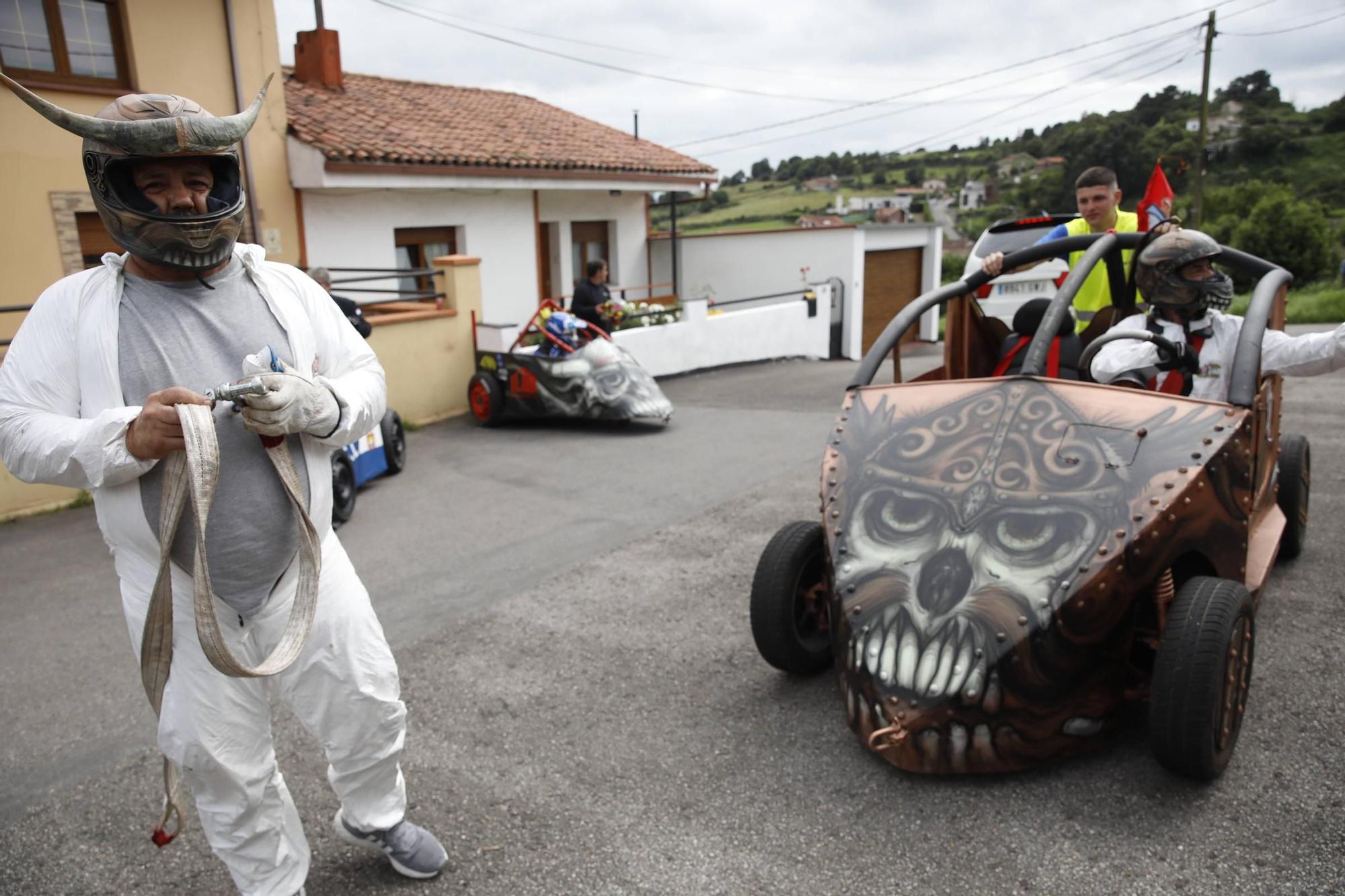 Así fue el descenso de Inercia del barrio gijonés de Portuarios (en imágenes)