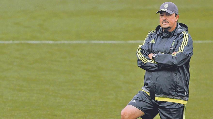 Rafa Benítez, durante un entrenamiento con el Real Madrid.