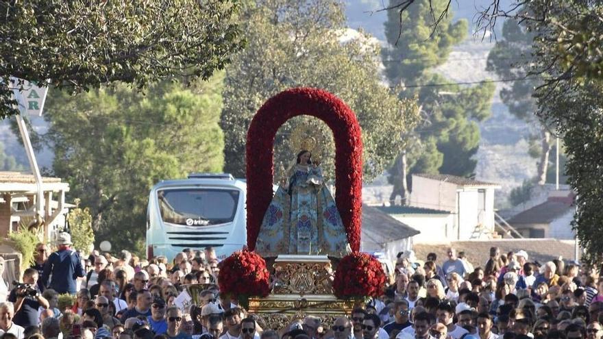 Los ciezanos llevan en volandas a la Virgen del Buen Suceso en romería
