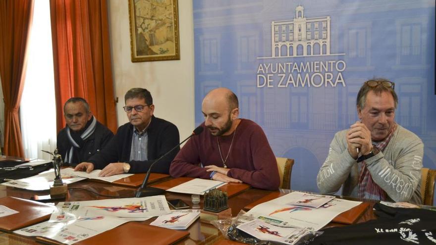 La San Silvestre Zamorana, que partirá de la Plaza Mayor a las 17.00 horas el día 31, presenta su 40ª edición con un pequeño cambio de recorrido