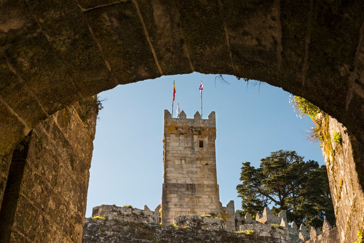 Imagen del Castillo de de Montereal en Baiona.
