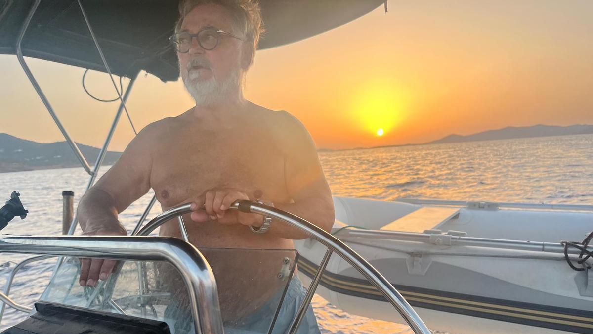 Carlos, en el barco.