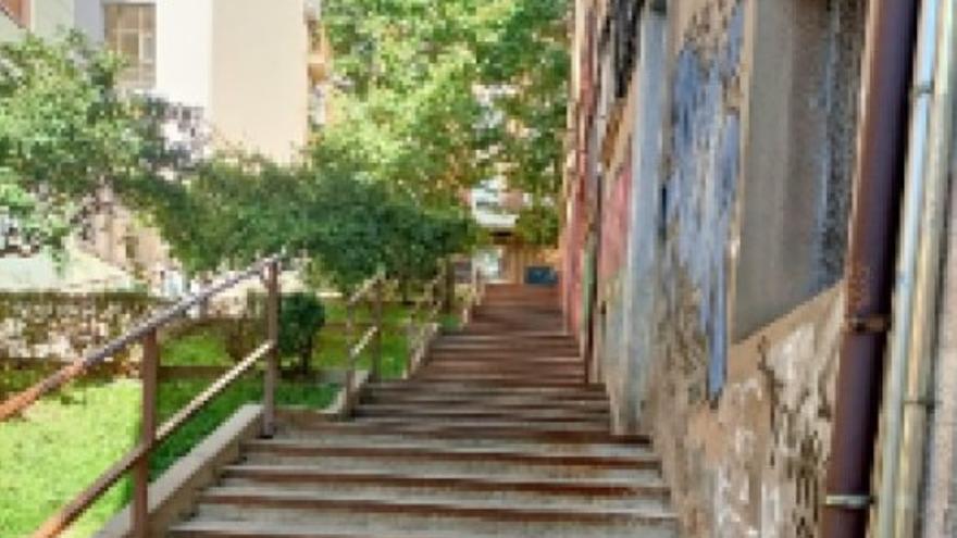 Escaleras de la calle Fuentelarreina