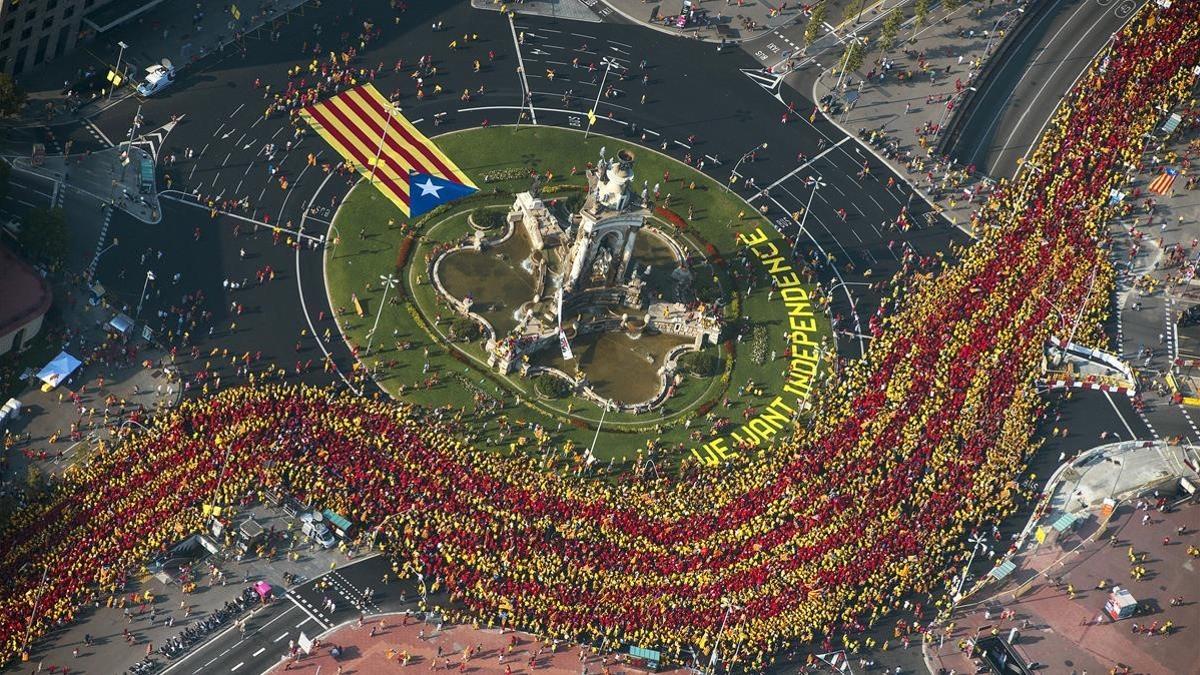 olerin44911406 barcelona  11 09 2014 onze de setembre diada v via catalana 180906142448