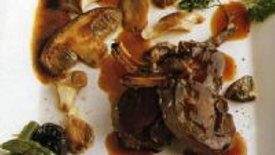 Chuletas de corzo al orujo de hierbas y pimienta de Sichuang