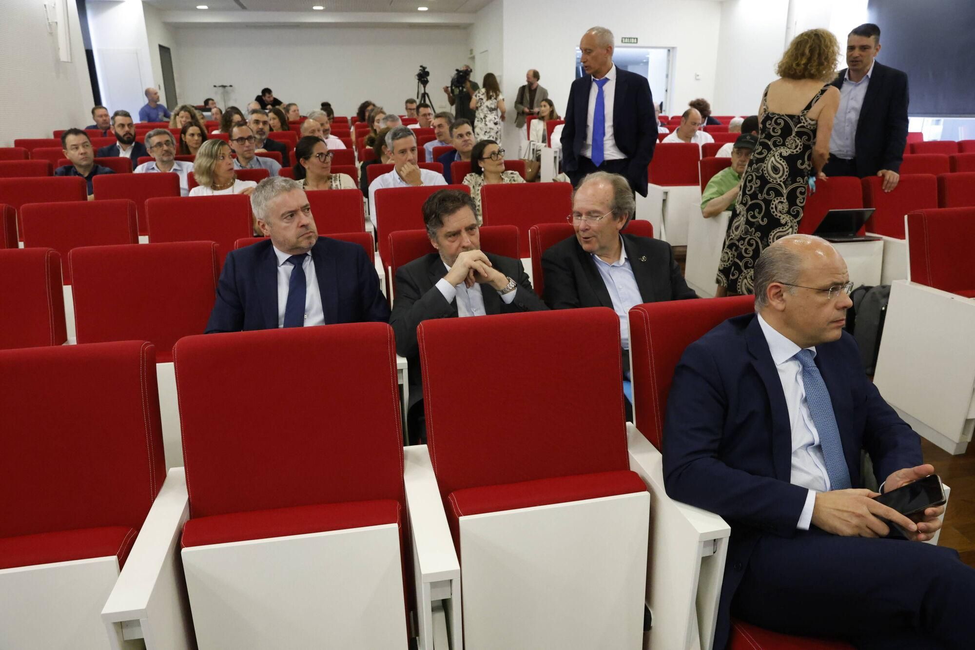 Así fue la junta general de accionistas de Duro Felguera