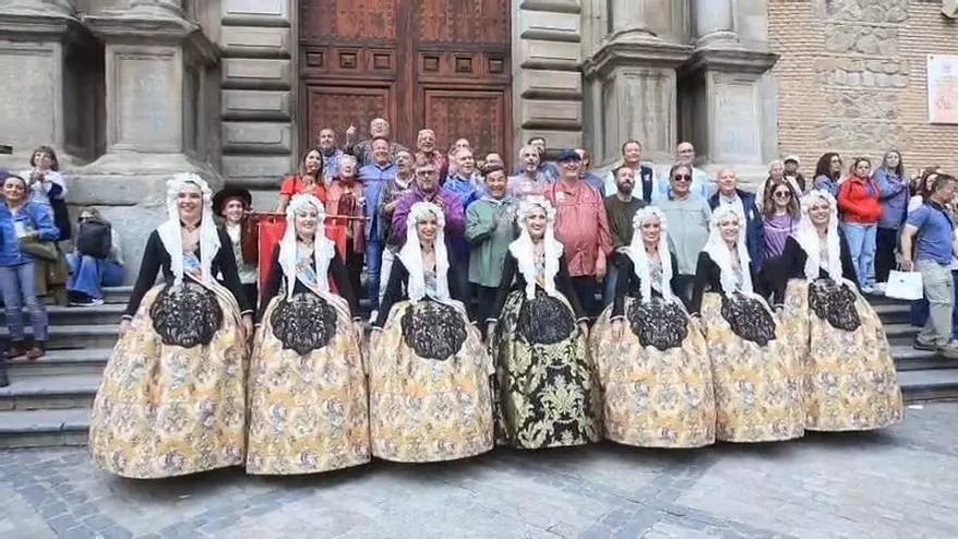 Alicante y Toledo sellan su unión al calor de las hogueras