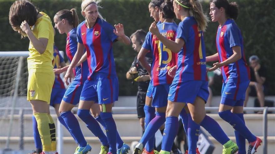 El fútbol femenino da el salto a los grandes estadios