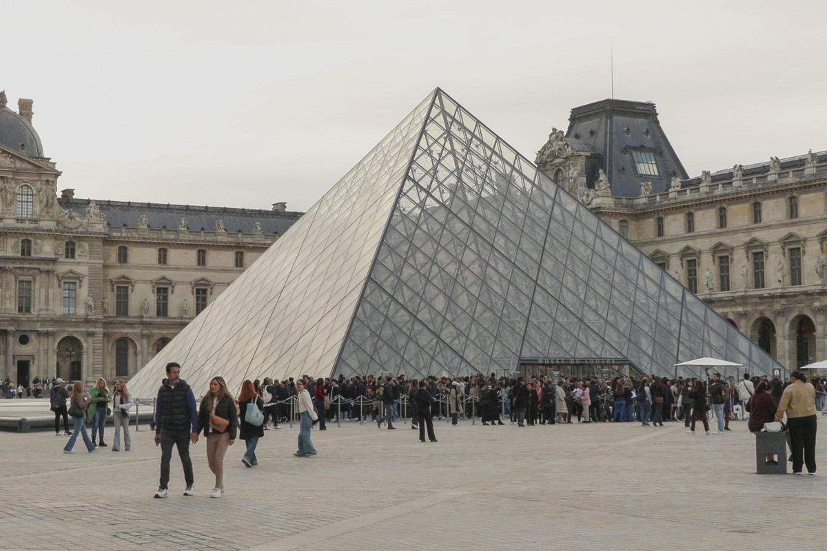 El Museo del Louvre.