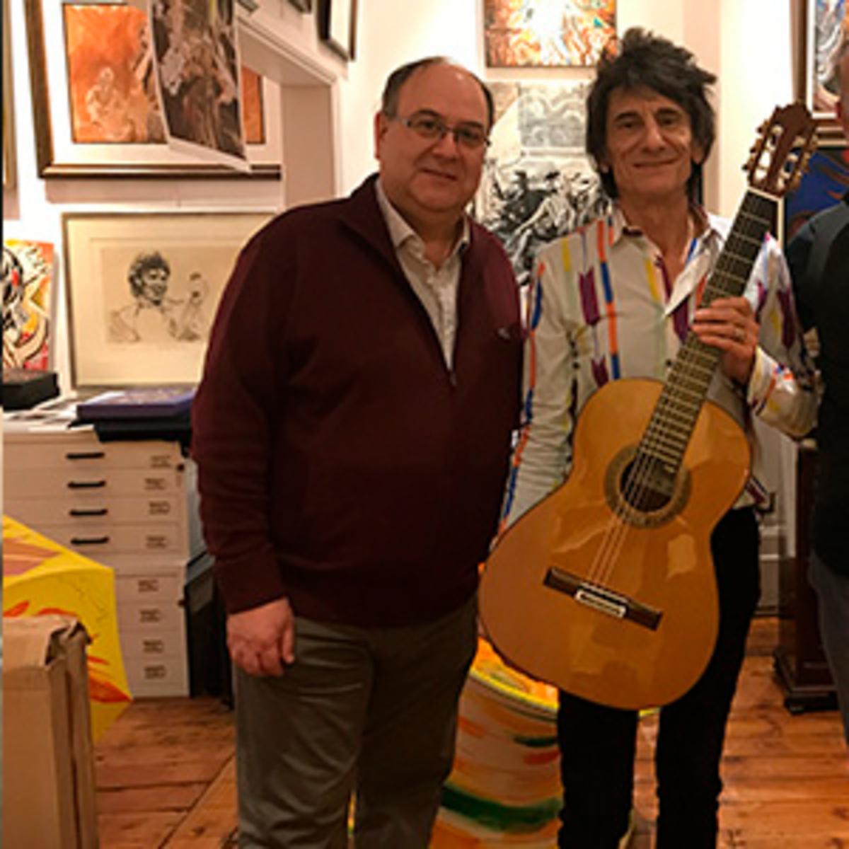 Vicente Carrilo con Ronnie Wood (Rolling Stones)