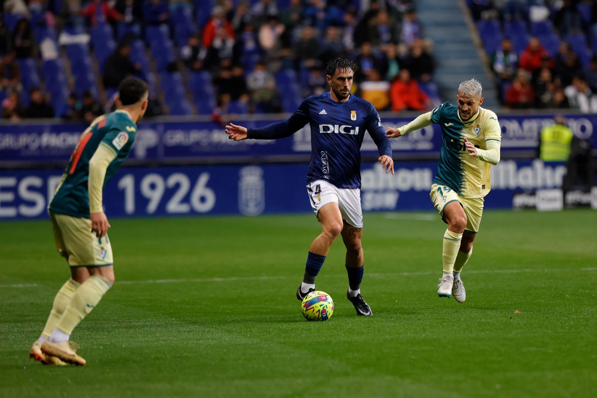 Así fue el encuentro entre el Real Oviedo y el Eibar