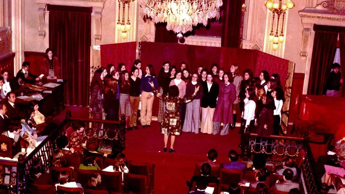 Reencuentro 50 años después: exalumnas de un emblemático instituto de Castelló se reúnen en una emotiva jornada