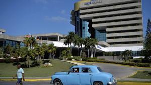 Les cadenes hoteleres espanyoles se’n van de Cuba per les sancions de Trump