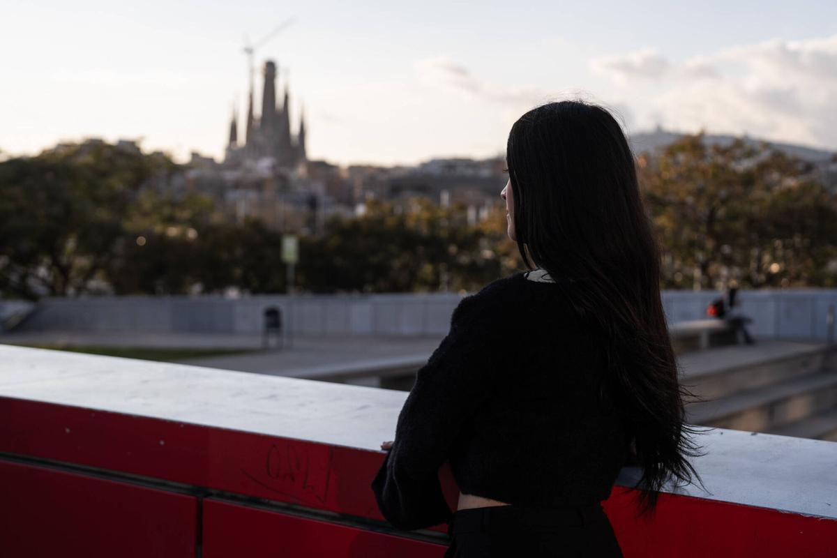 Una mujer trans y refugiada denuncia una tocamientos en una pensión de servicios sociales de Barcelona.