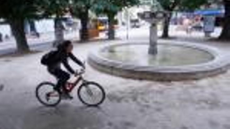 Reobren la plaça Marquès de Camps, també per a ciclistes