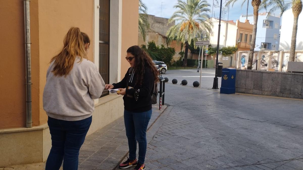 Campaña de concienciación de recogida selectiva de residuos en Catarroja.