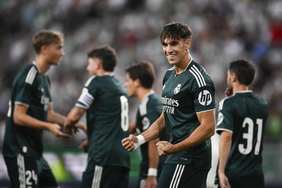 Carlos Espí celebra su primer gol con el Real Madrid en el amistoso de este sábado ante el Ferencvaros.