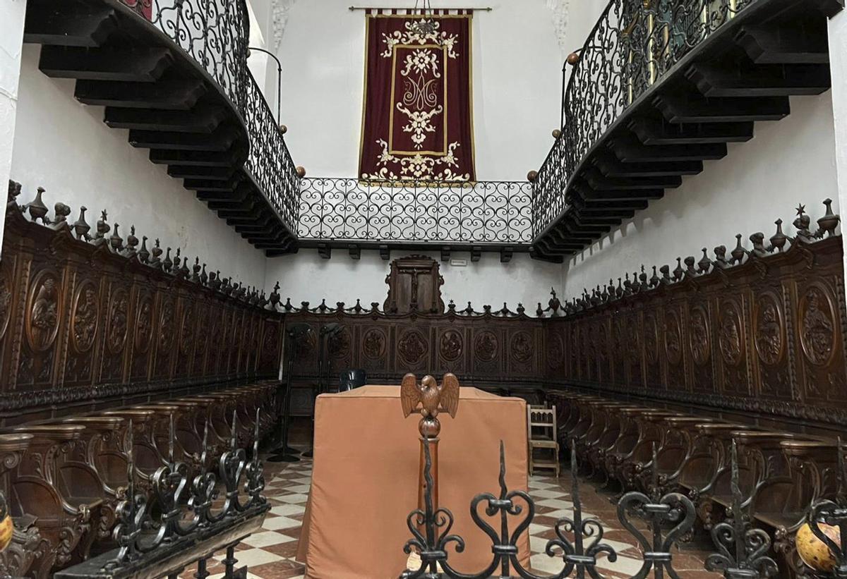Sillería del coro de la iglesia de la Asunción y Ángeles de Cabra.