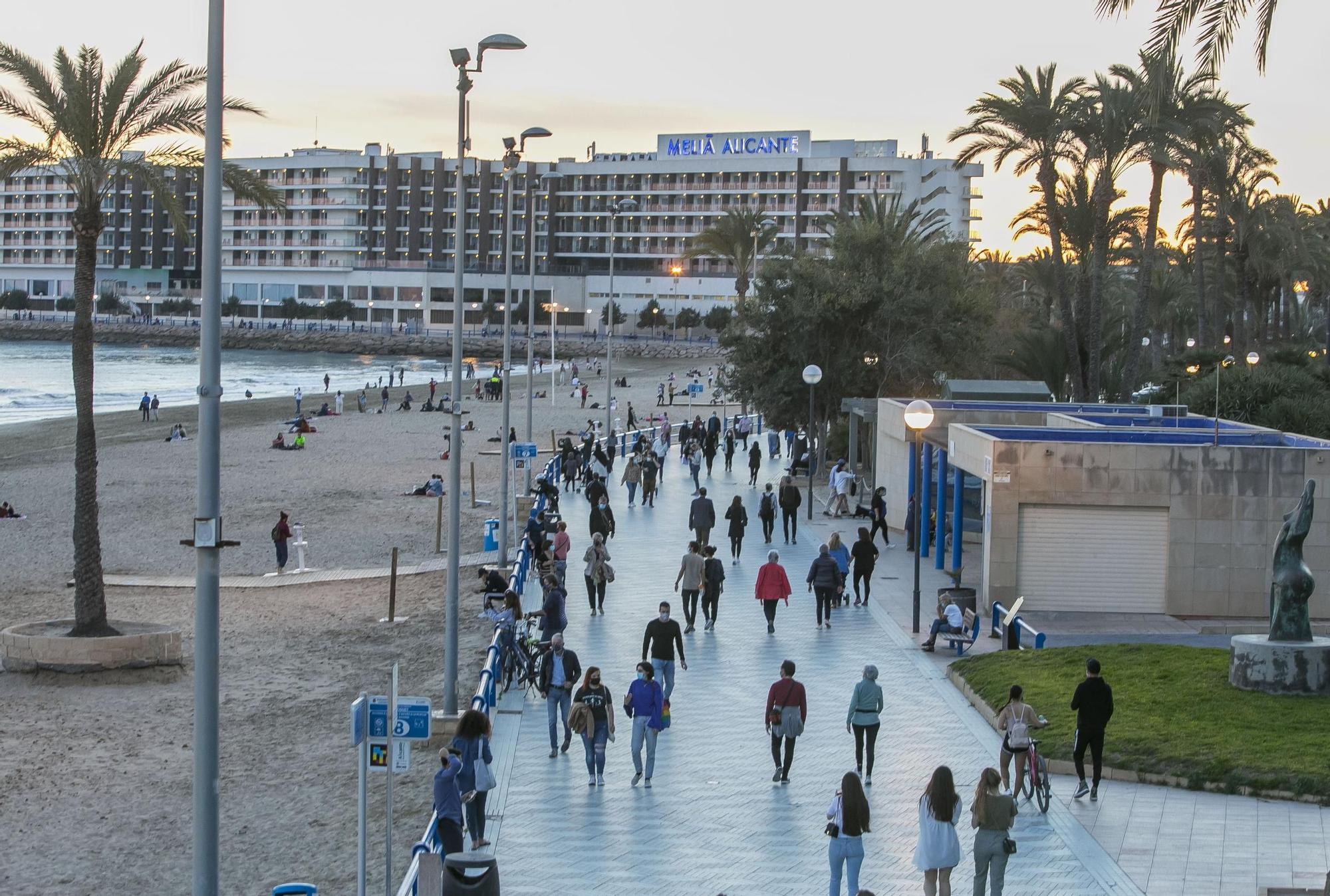 Alicante y Elche superan los 29 grados y baten su récord de calor en enero