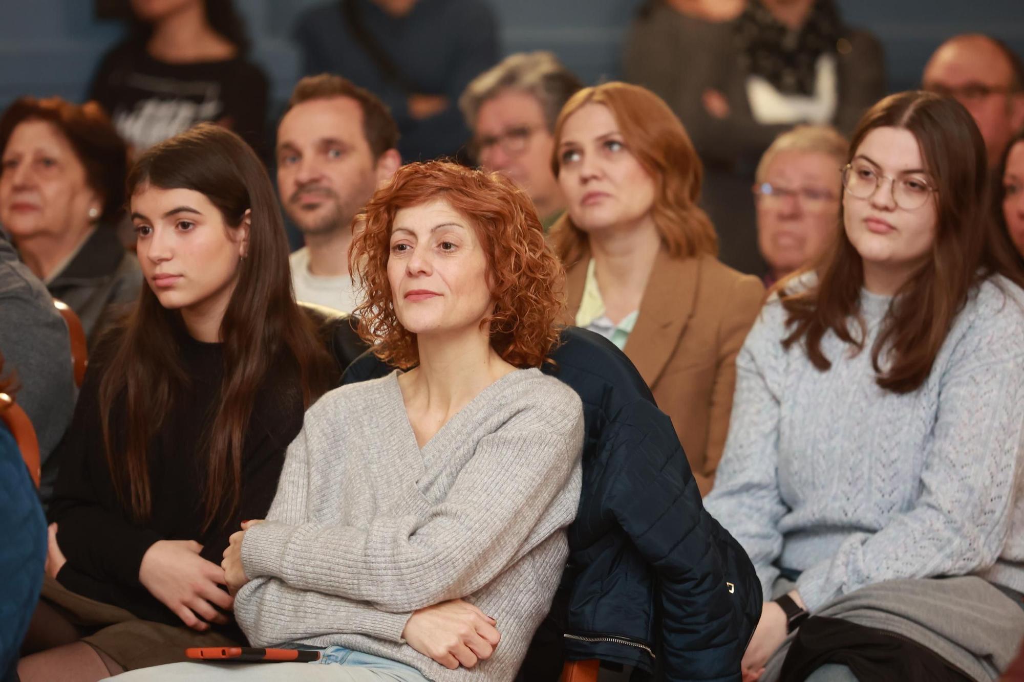 Las imágenes de la entrega en Vila-real de los premios a los relatos juveniles de Castelló Negre