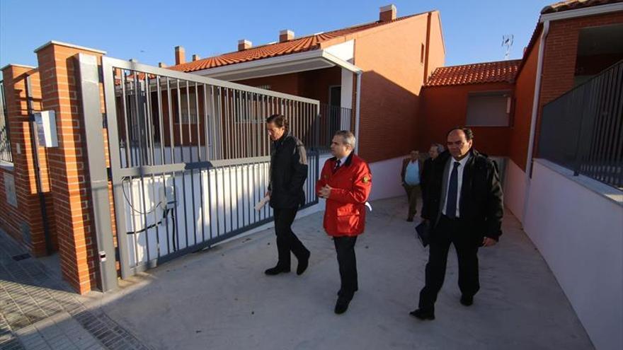Ya existe acuerdo para traspasar la mitad de la plantilla de Inmuba al Ayuntamiento de Badajoz