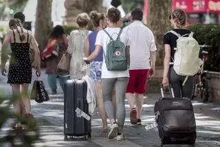 “El reto es atraer a los trabajadores turísticos a la movilización que se prepara contra la masificación”