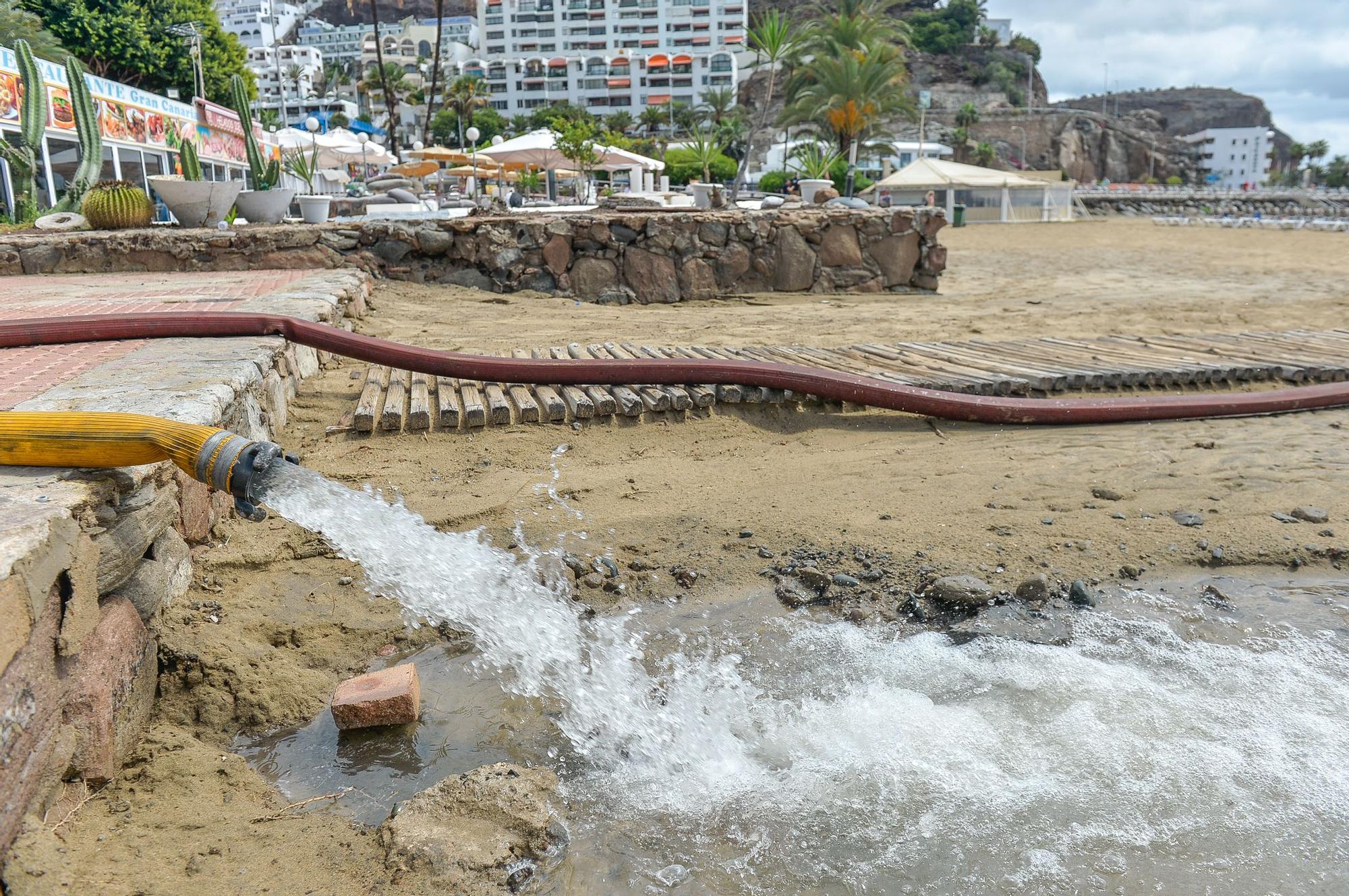 Dia después de la lluvia en Puerto Rico y Playa del Inglés