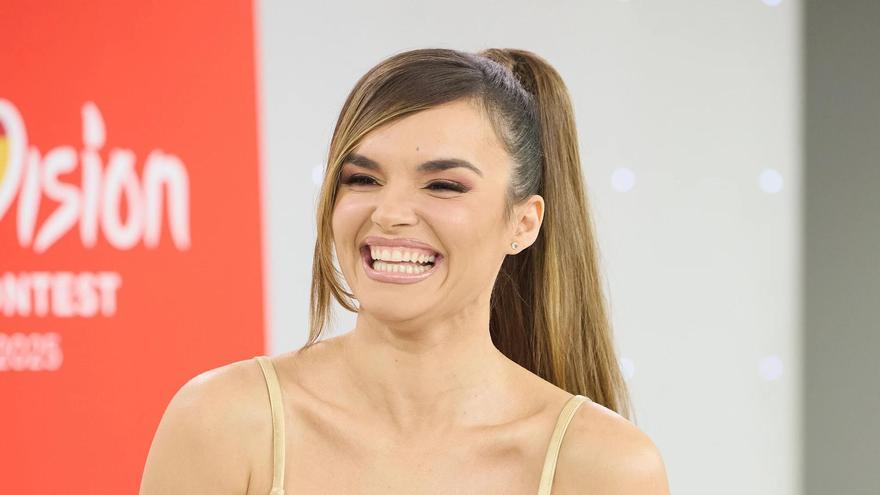 Un diseñador valenciano vestirá a Melody en Eurovisión 2025: así es el traje que lucirá la cantante