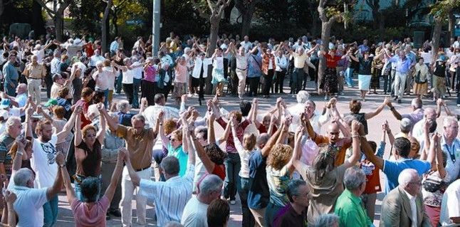 L'Aplec de Sardanes de Les Roquetes, uno de los encuentros de sardanistas más multitudinarios de toda Catalunya.