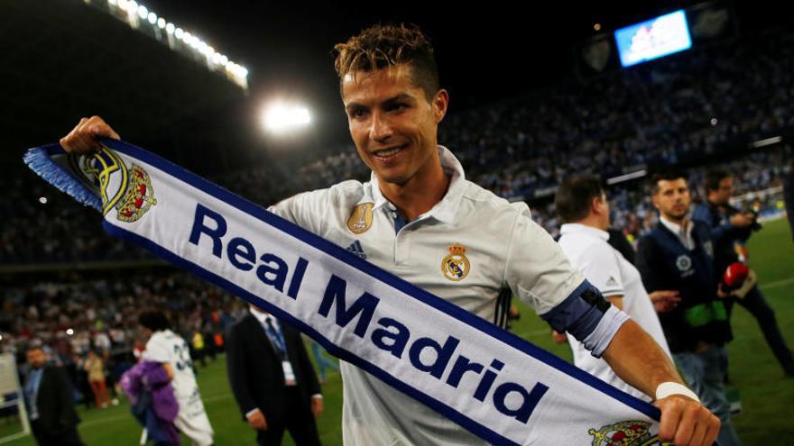 Cristiano Ronaldo celebra la Liga.