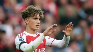 El joven jugador del Arsenal Max Dowman durante el partido de la Premier League que han jugado Arsenal FC y Leeds United en el Emirates Stadium en Londres, Reino Unido.