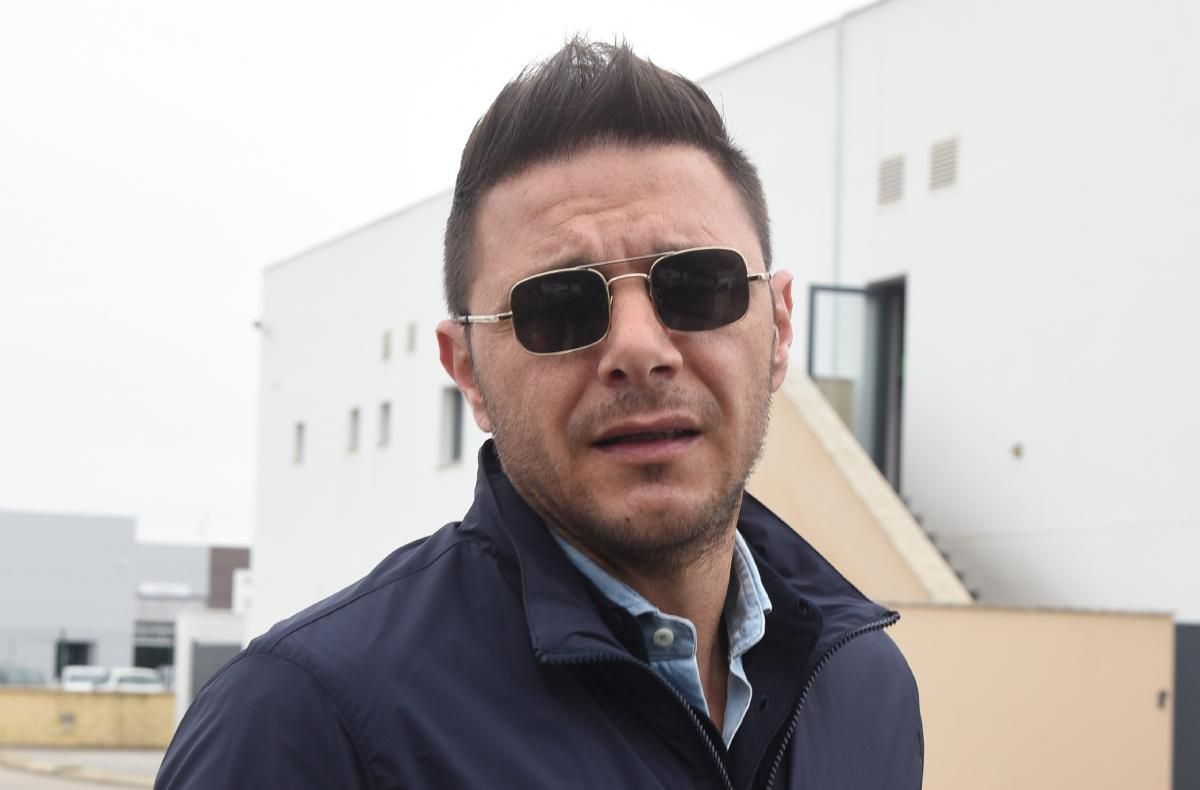 Joaquín Sánchez, en el punto de mira tras mensajearse con Claudia Bavel
