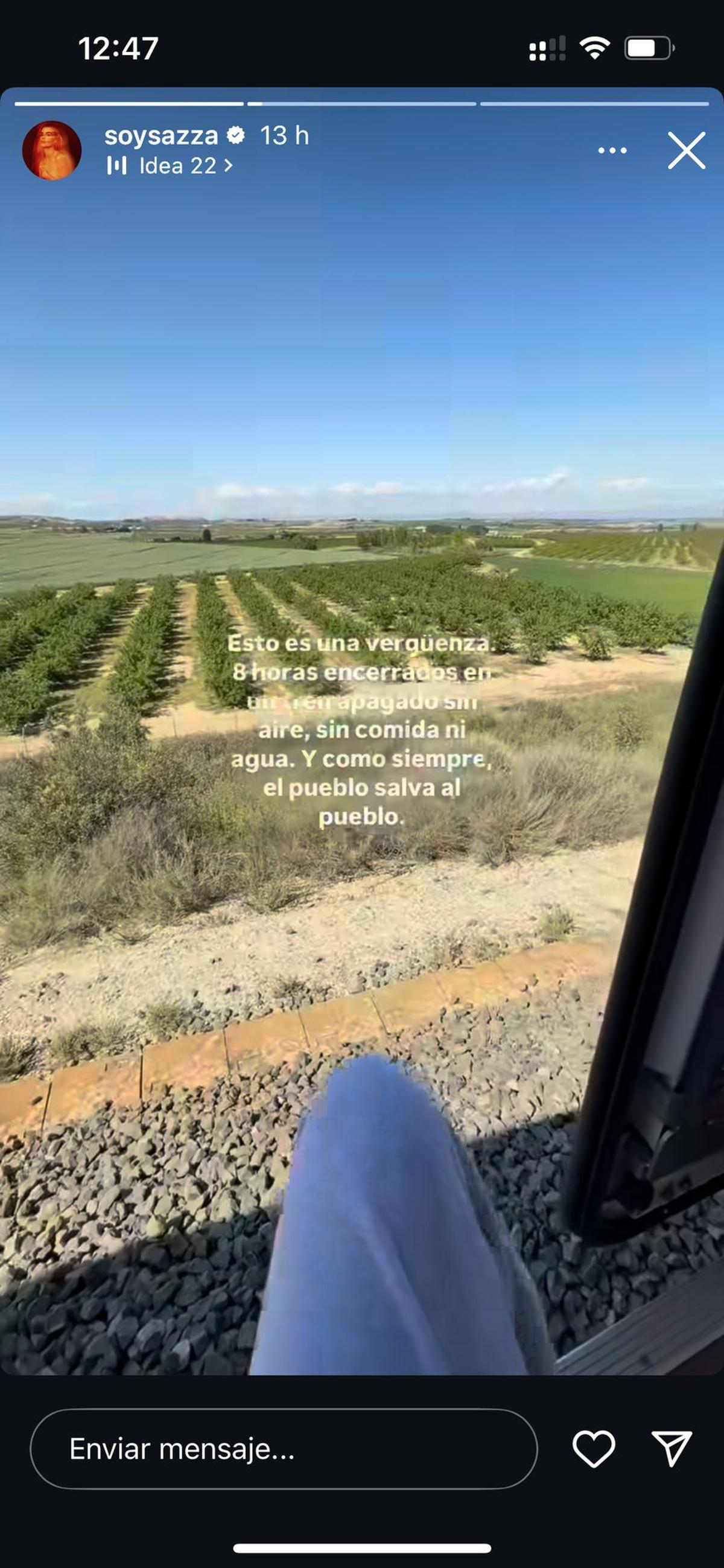 Historia de Instagram de Sazza.