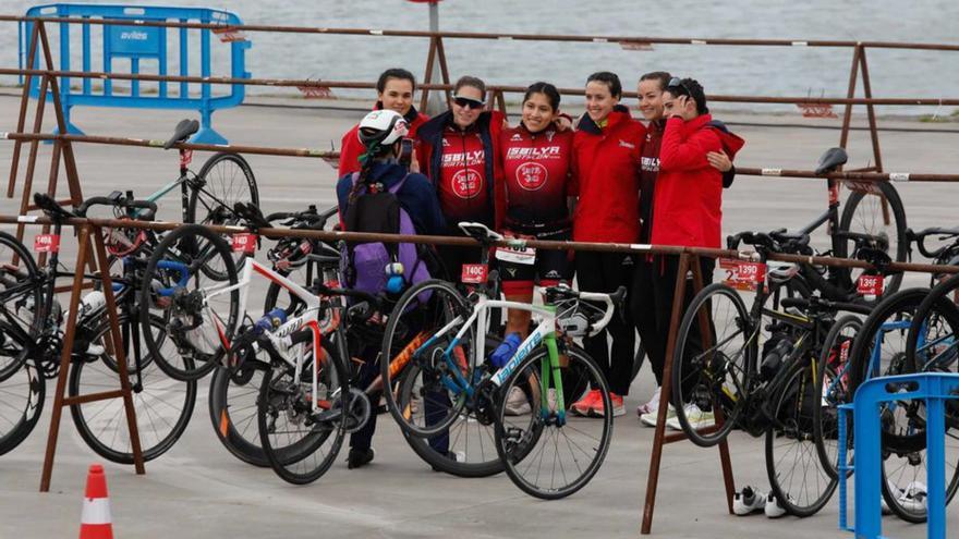 La ciudad se llena de deportistas por las pruebas de duatlón