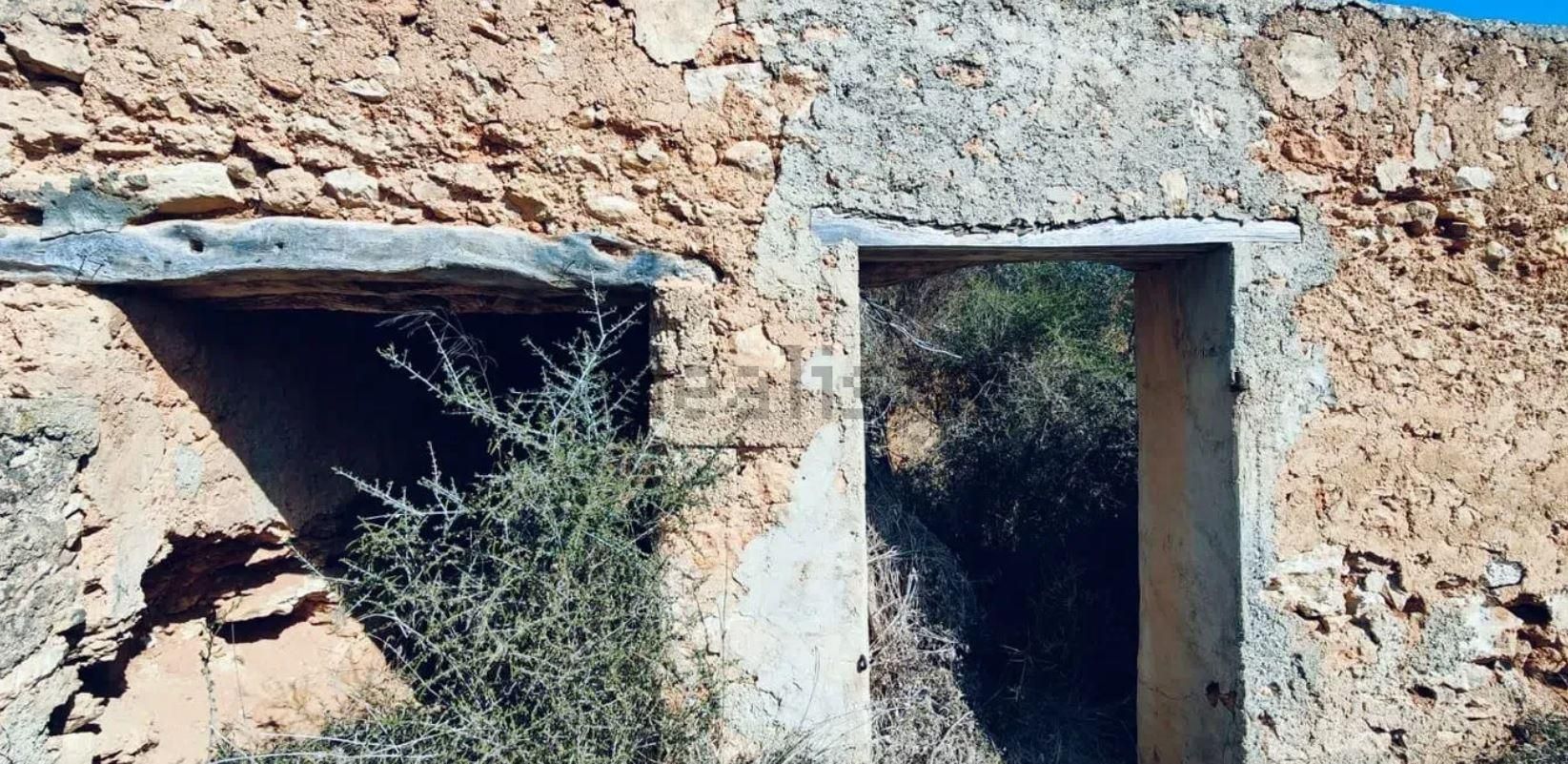 Una finca rústica para restaurar como un agroturismo por nueve millones de euros en Ibiza
