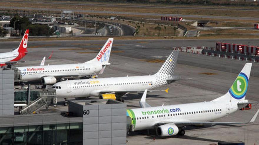 Cuatro líneas de bajo coste suman el 51% del tráfico aéreo de Málaga