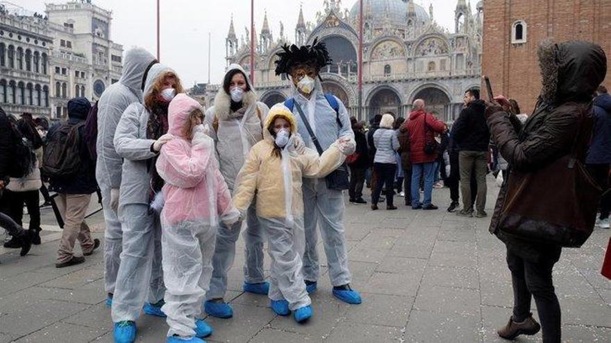 El norte de Italia acota los actos públicos para frenar el avance del coronavirus