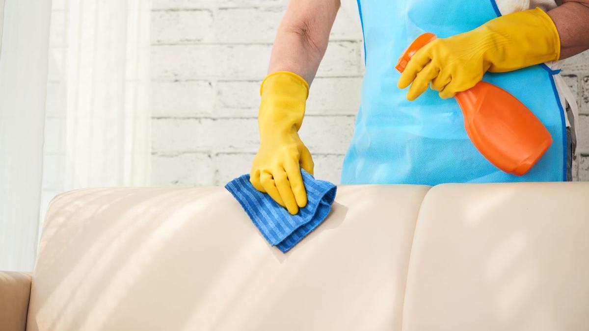 El truco mejor guardado de una experta en limpieza para que tu casa siempre huela como recién salida de un spa (y sin gastarte un dineral)