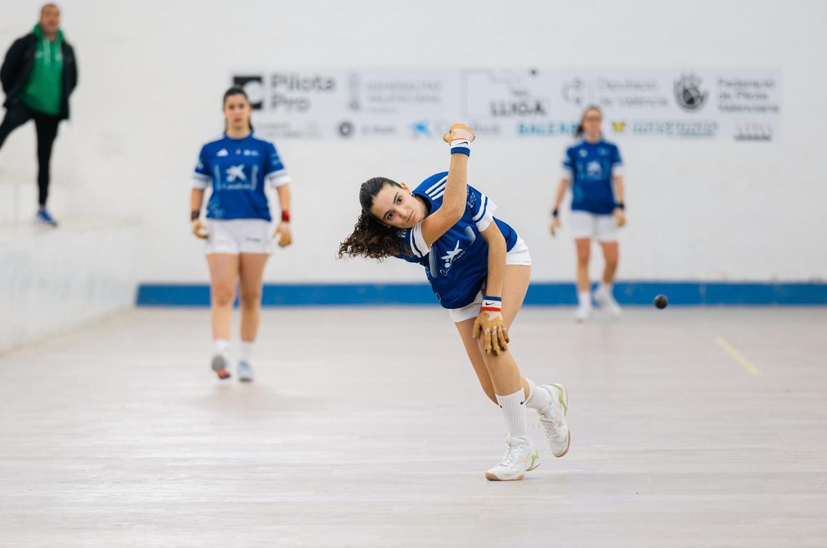 Àngela, Júlia i Mar Alfonso (Tavernes de la Valldigna).
