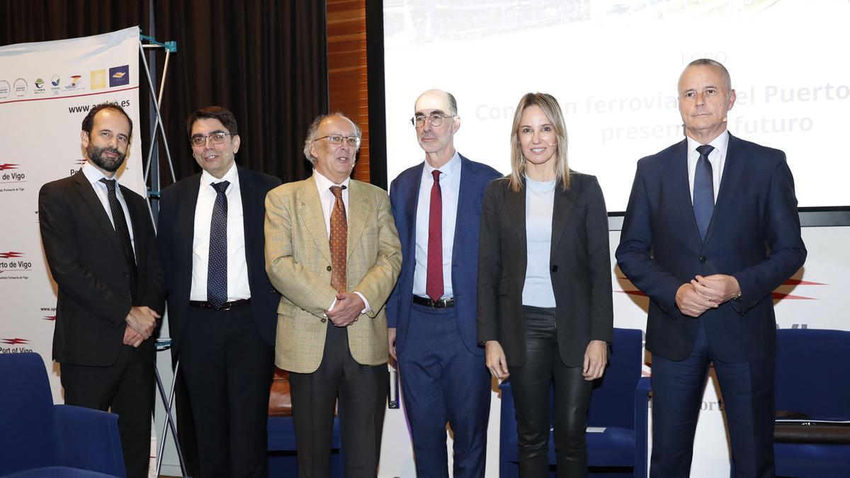 Xoán Martínez, Miguel Rodríguez Bugarín, Fernando González Laxe, Jesús Vázquez Almuíña, Marta Fernández-Tapias y Jorge Cebreiros