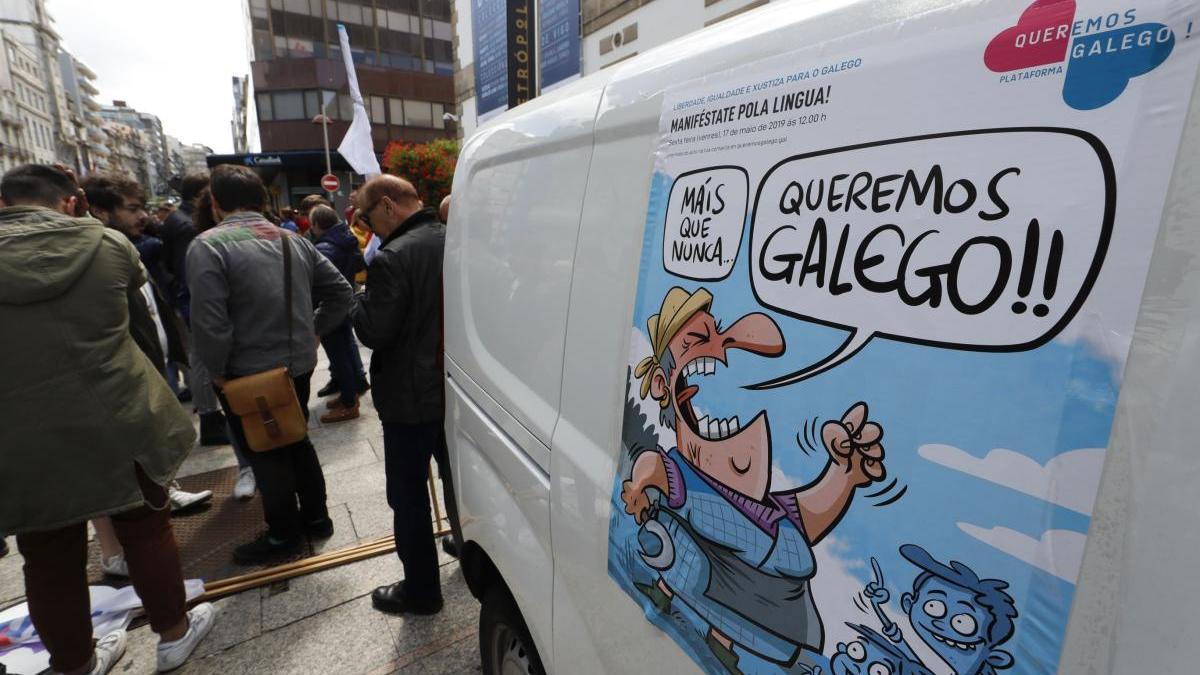 Unha concentración de Queremos Galego, o ano pasado en Vigo. // Alba Villar