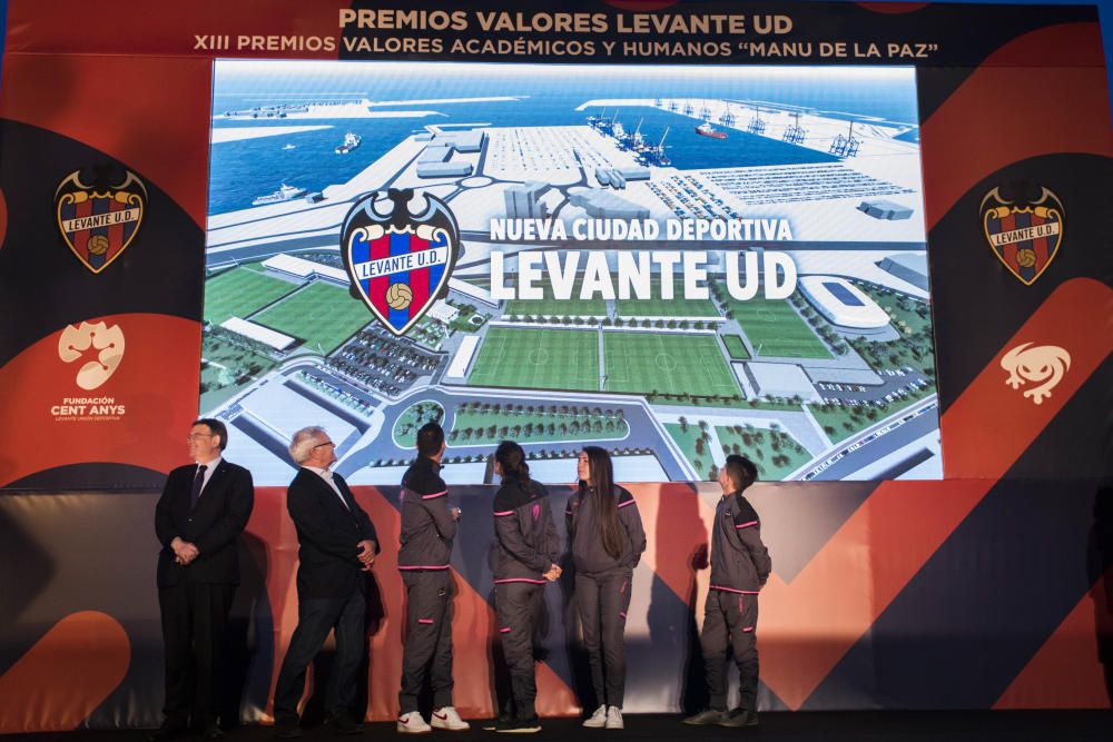 Presentación de la nueva ciudad deportiva del Levante UD en Nazaret