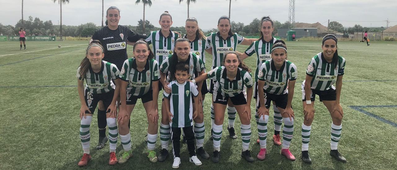 Formación del Córdoba CF Femenino ante La Solana en la Ciudad Deportiva.