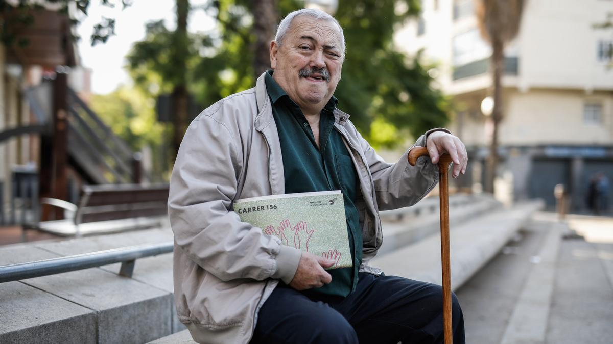 BARCELONA 21/10/2021 Barcelona. Retrato a Andrés Naya, histórico líder vecinal de Nou Barris que se acaba de retirar de la revista Carrer, donde se dedicaba ya 30 años. FOTO de ZOWY VOETEN