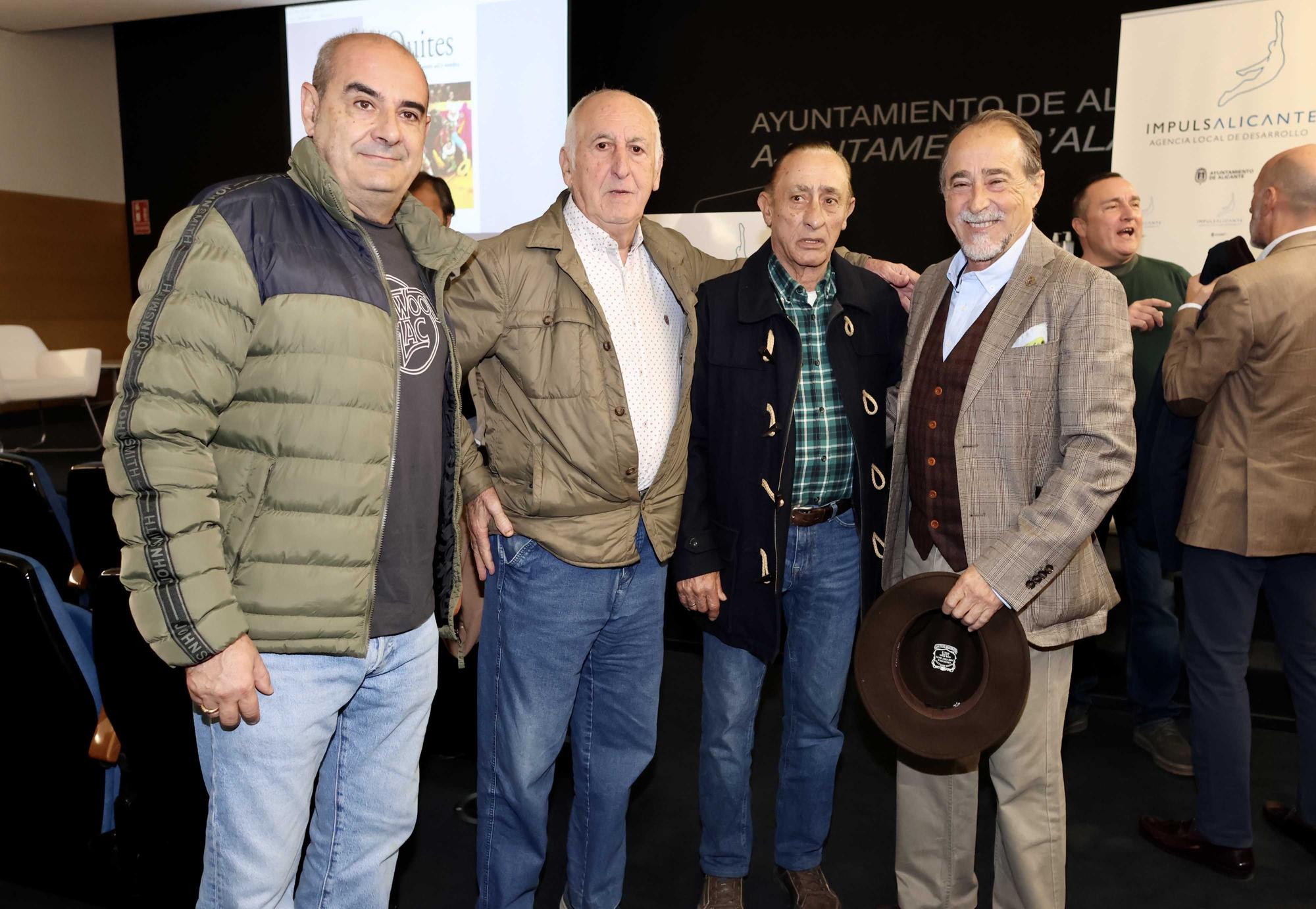 Luis Francisco Esplá y Carlos Marzal presentan la revista taurina "Quites" en Alicante