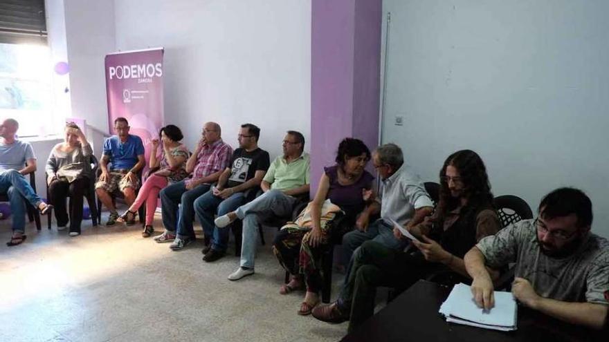 Reunión del Círculo de Podemos en Zamora celebrada el viernes.